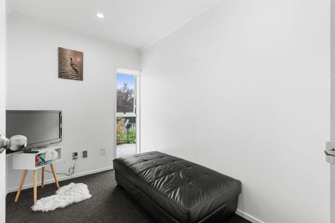 Photo of property in 3 Sarabande Avenue, Redwood, Christchurch, 8051