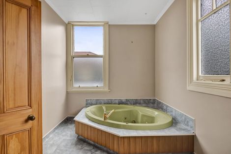 Photo of property in 58 Collins Street, Hawera, 4610