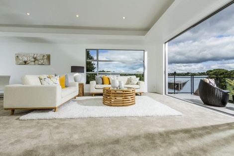 Photo of property in 5/49 Browns Road, Browns Bay, Auckland, 0630