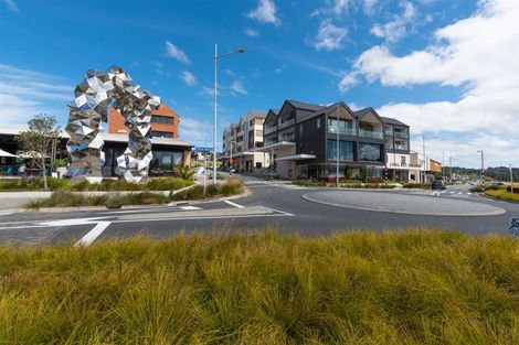 Photo of property in 127 Te Oneroa Way, Long Bay, Auckland, 0630