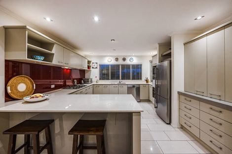 Photo of property in 3 Willowgrange Place, Pukekohe, 2120