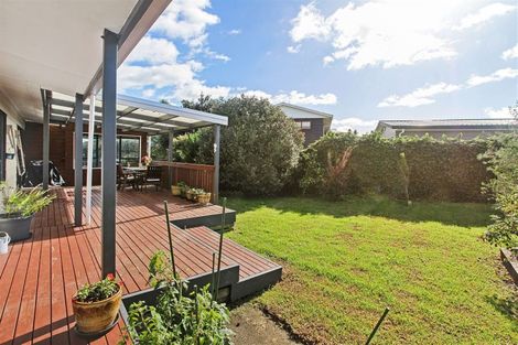 Photo of property in 39 Stevenson Road, Clarks Beach, 2122