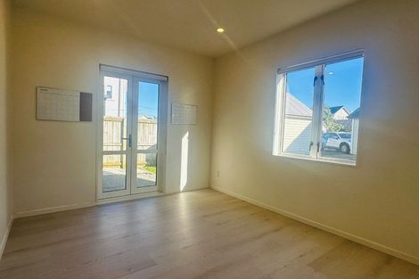 Photo of property in 10 Bellbird Street, Papakura, 2110
