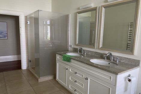 Photo of property in 34a Exmouth Road, Northcote, Auckland, 0627