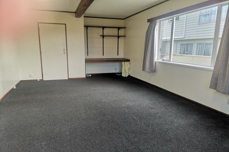 Photo of property in 64a Baylands Drive, Newlands, Wellington, 6037