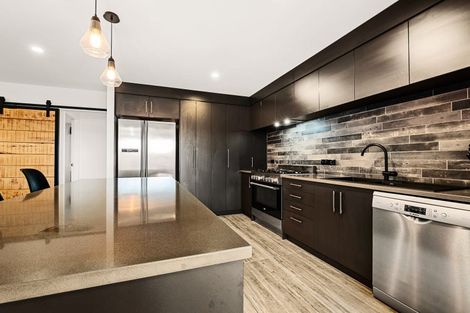 Photo of property in 17 Dreaver Drive, Waitara, 4320