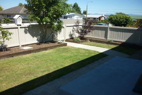 Photo of property in 2/6 Dryden Street, Stoke, Nelson, 7011