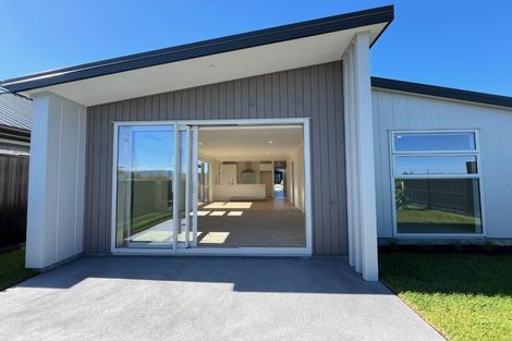 Photo of property in 56 Empire Crescent, Papamoa, 3118