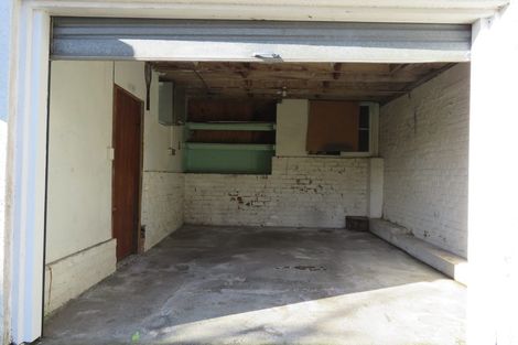 Photo of property in 65 Pleasant Road, Glen Eden, Auckland, 0602