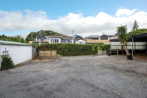 Photo of property in 17 Lawry Street, Blagdon, New Plymouth, 4310