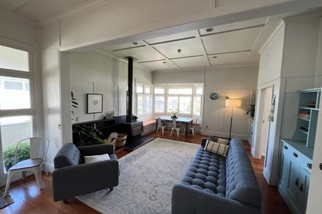 Photo of property in 45 Napier Terrace, Hospital Hill, Napier, 4110