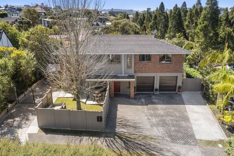 Photo of property in 4 Fitzpatrick Place, Chatswood, Auckland, 0626