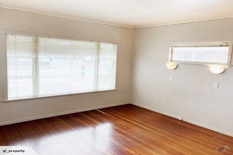 Photo of property in 2137 Great North Road, Avondale, Auckland, 0600