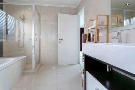 Photo of property in 31 Norfolk Drive, Cambridge, 3434