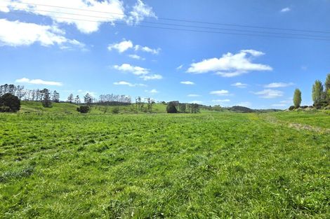 Photo of property in 153 Marohemo Road, Maungaturoto, 0587