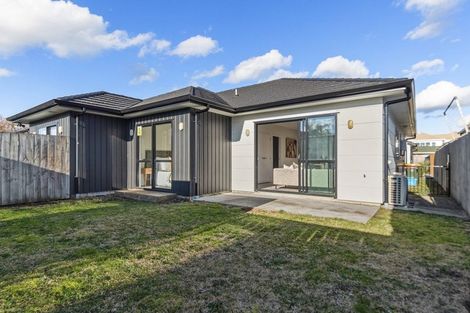 Photo of property in 3/18 Steele Road, Forest Lake, Hamilton, 3200