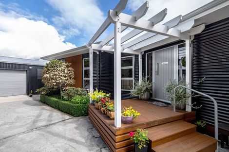 Photo of property in 12 Wood Street, Greytown, 5712