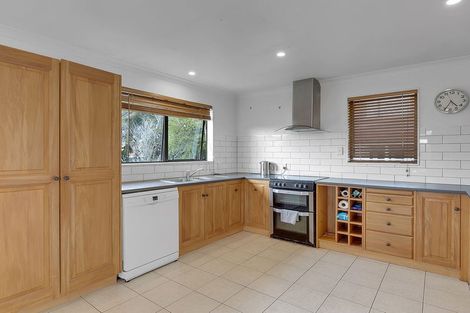 Photo of property in 10 The Mainsail, Whitby, Porirua, 5024