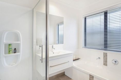 Photo of property in 5 Patatee Terrace, Baverstock, Hamilton, 3200