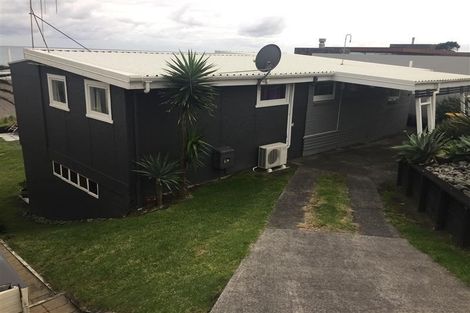 Photo of property in 7 Messenger Terrace, Oakura, 4314