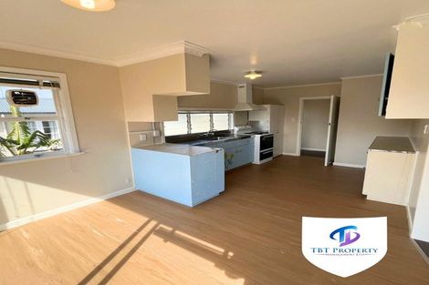 Photo of property in 2/291 Rangatira Road, Beach Haven, Auckland, 0626