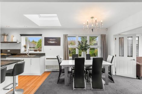 Photo of property in 21 Greendale Avenue, Avonhead, Christchurch, 8042