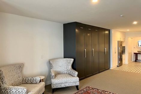 Photo of property in 129a Marine Parade, Mount Maunganui, 3116