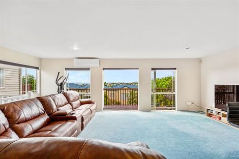Photo of property in 147b Hobsonville Road, West Harbour, Auckland, 0618