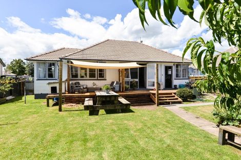 Photo of property in 29 Ross Crescent, Fairfield, Hamilton, 3214