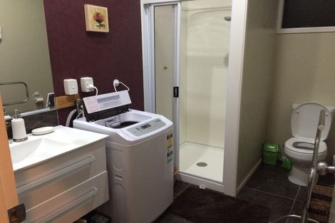 Photo of property in 11 Sheffield Place, Botany Downs, Auckland, 2010