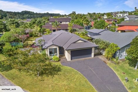 Photo of property in 17 Admirals Court Drive, Greenhithe, Auckland, 0632