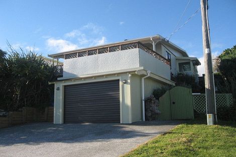 Photo of property in 22 Aperahama Street, Paekakariki, 5034
