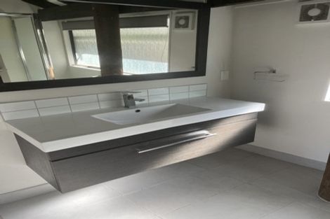 Photo of property in 2/20 Grand Drive, Remuera, Auckland, 1050