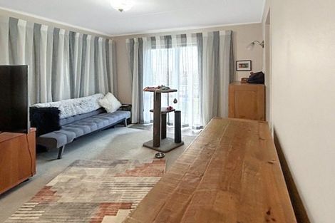 Photo of property in 19 Pirinoa Street, Feilding, 4702