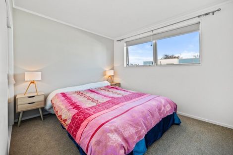 Photo of property in 31 Reynolds Place, Papamoa Beach, Papamoa, 3118