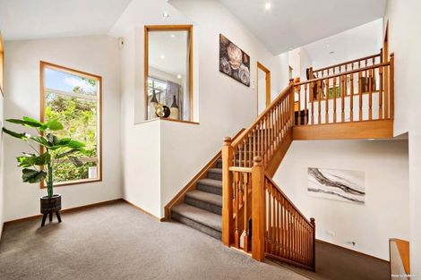 Photo of property in 16a Honeysuckle Lane, Mairangi Bay, Auckland, 0630