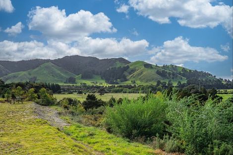 Photo of property in 104 Bucks Road, Tauwharenikau, Featherston, 5773