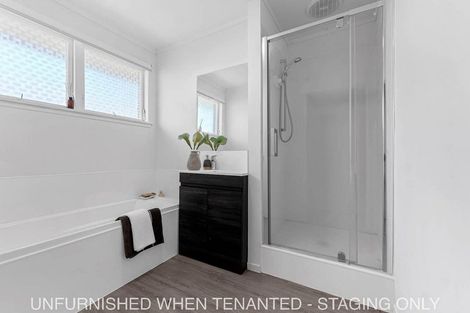 Photo of property in 50 Edgewater Drive, Pakuranga, Auckland, 2010