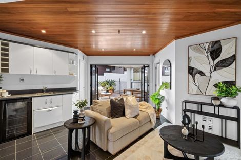 Photo of property in 1 Motiti Road, Papamoa Beach, Papamoa, 3118
