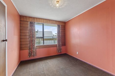 Photo of property in 15 Hewson Crescent, Otaki Beach, Otaki, 5512