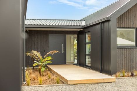 Photo of property in 35 Titoki Road, Waikanae Beach, 5036