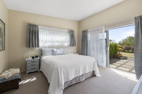 Photo of property in 14 Branksome Place, Aokautere, Palmerston North, 4471