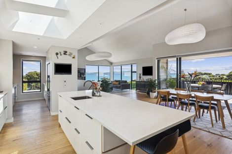 Photo of property in 15 Karekare Road, Raumati South, Paraparaumu, 5032