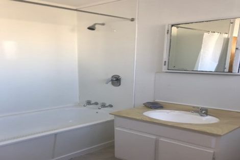 Photo of property in 2/163 Rongotai Road, Rongotai, Wellington, 6022