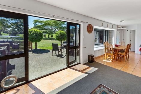 Photo of property in 75 Adelaide Road, Dannevirke, 4978