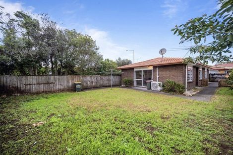 Photo of property in 100 Crawford Avenue, Mangere Bridge, Auckland, 2022