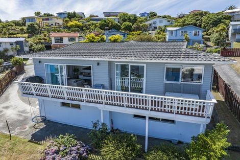 Photo of property in 10 Inlet View, Titahi Bay, Porirua, 5022