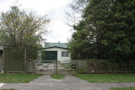 Photo of property in 37 Willow Avenue, Hannahs Bay, Rotorua, 3010