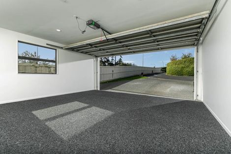 Photo of property in 11/40 Scarlet Oak Drive, Schnapper Rock, Auckland, 0632