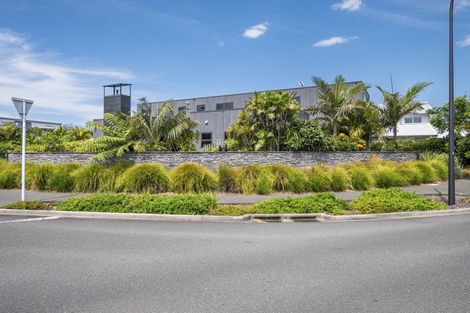 Photo of property in 563 Grenada Street, Papamoa Beach, Papamoa, 3118